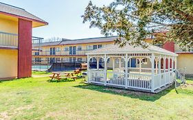 Castle Inn & Suites By Oyo Chickasha